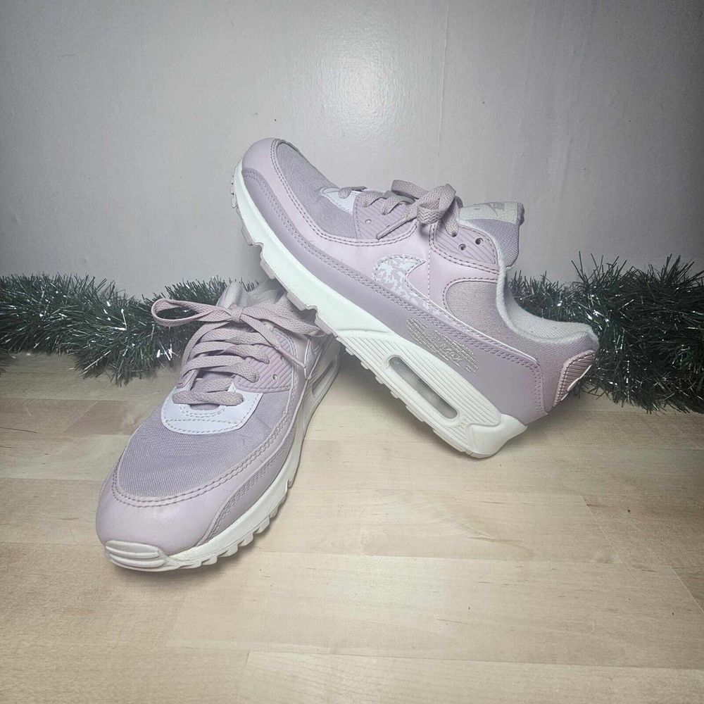 Womens Nike Air Max 90 Plum Fog Camo Athletic Shoes Sneakers Size 9M